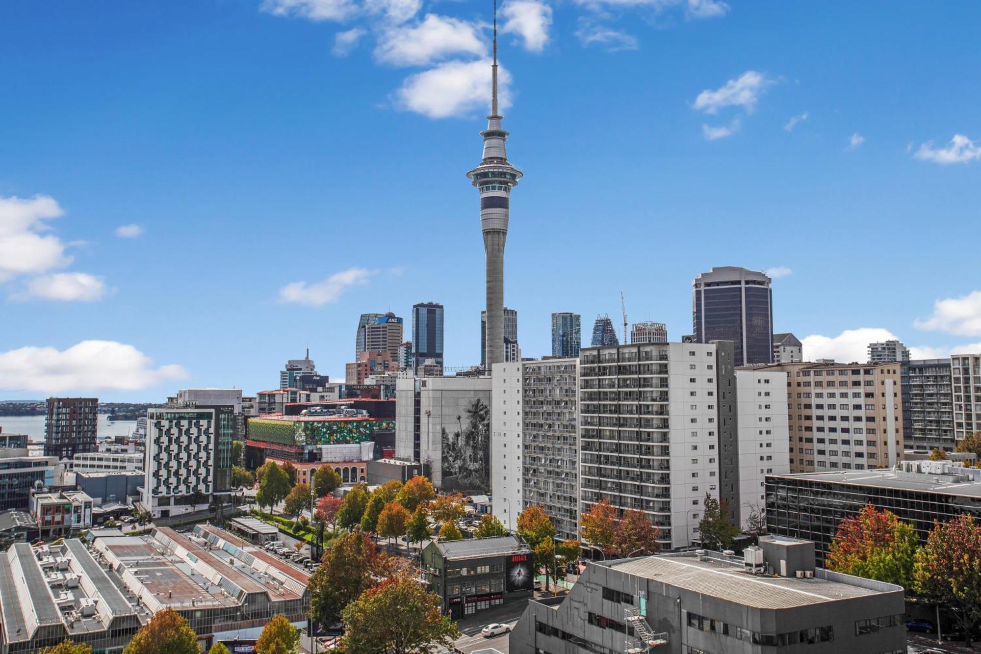Skyline Serenade Apt With Skycity View And Parking Окленд Экстерьер фото